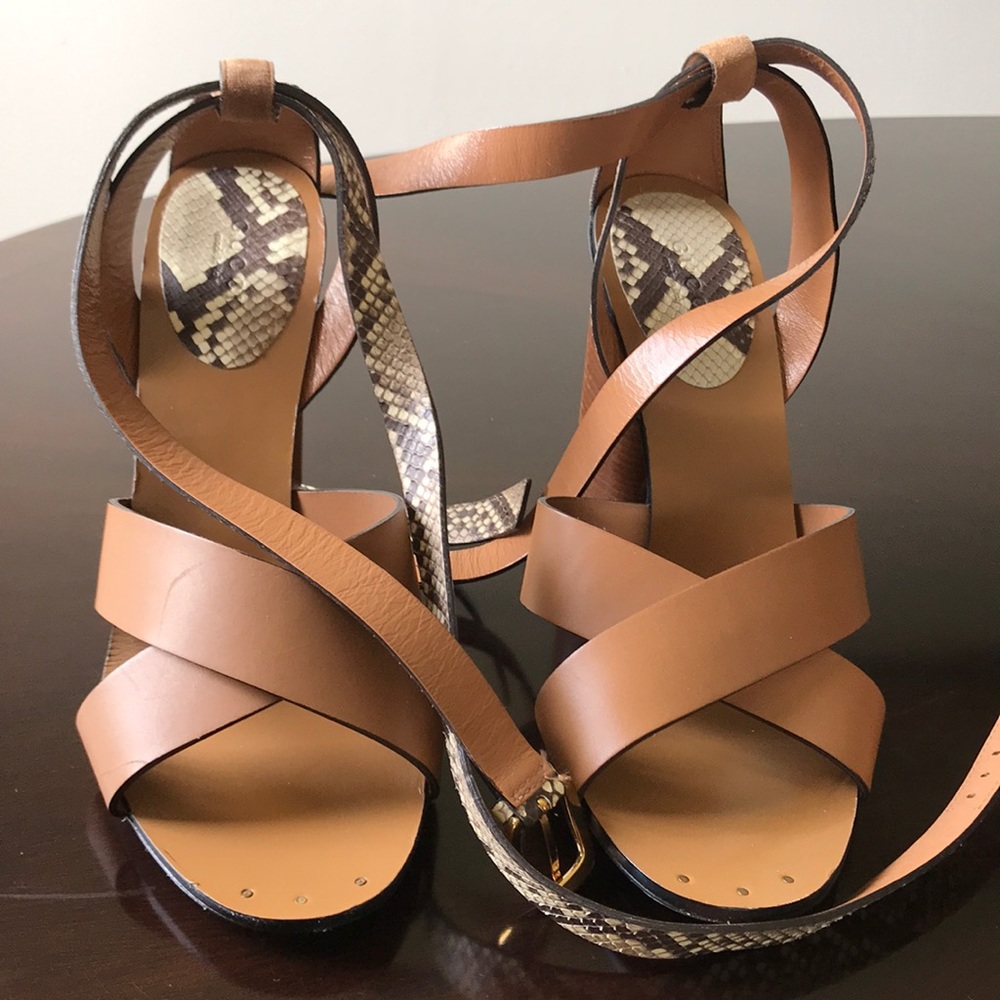 Gucci Strappy alligator print leather 9.5M Sandals - Picture 8 of 8
